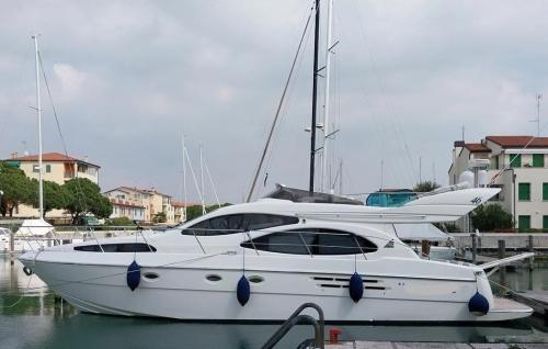 Azimut 46