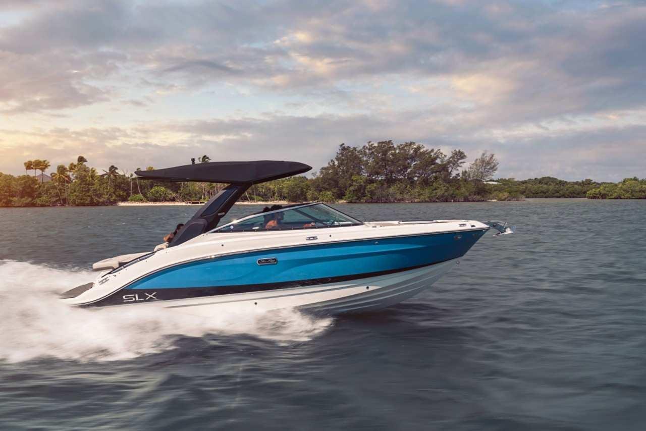 Nouveau modèle Sea Ray SLX 260 : Style sophistiqué et innovations de pointe