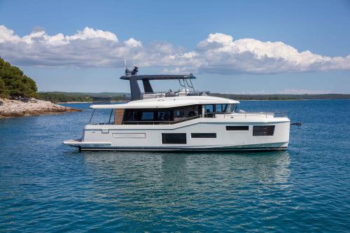 Beneteau grand trawler 63