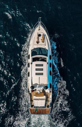 Sunseeker predator 52