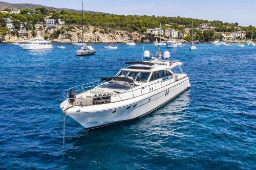 Guy couach 2100 open