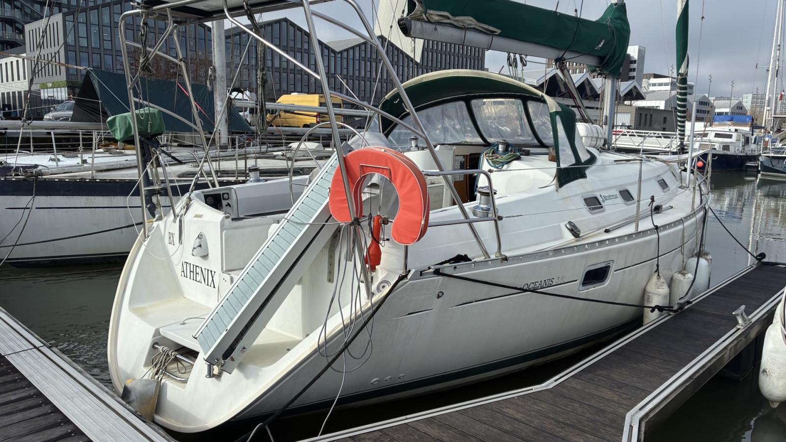 beneteau Oceanis 381