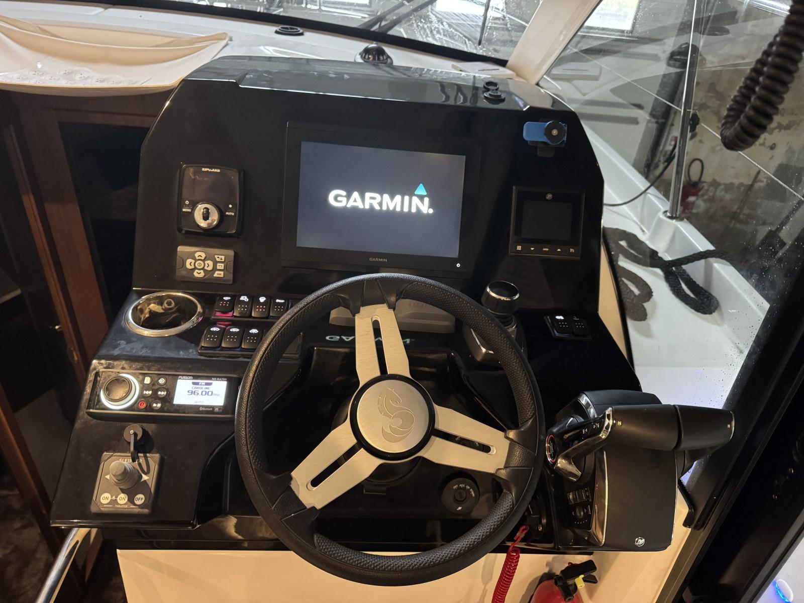 beneteau Antares 11 fly ob