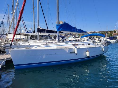 beneteau Oceanis 35