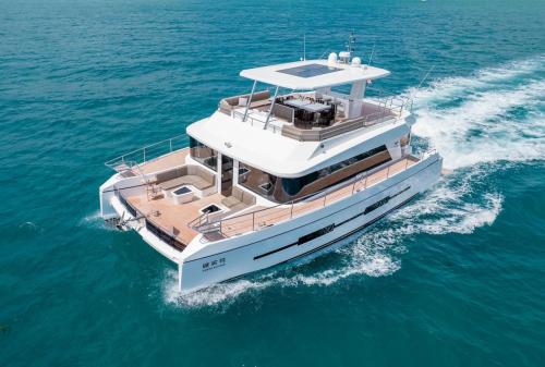 Catamaran diamond yachts ef56