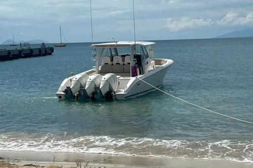 Pursuit s 408 sport