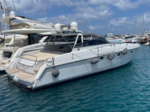 Ferretti 47 altura